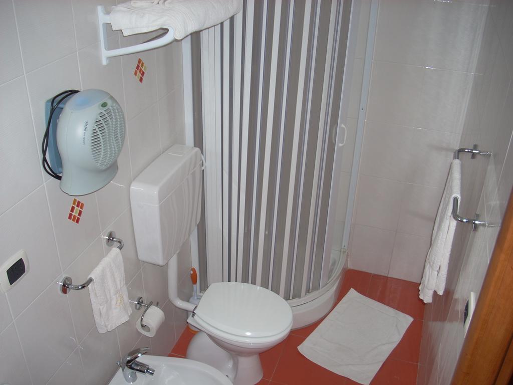 Bed and Breakfast Eurelios Adrano Habitación foto