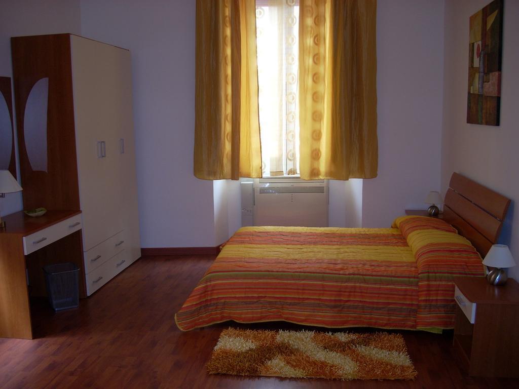 Bed and Breakfast Eurelios Adrano Exterior foto